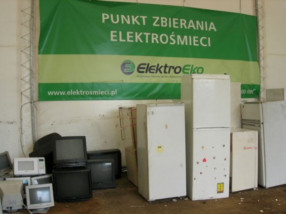 Zanieś elektrośmieci do punktu zbierania w lipcu!