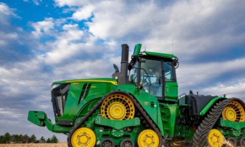 Nowe ciągniki serii 9 firmy John Deere Mocniejsze i bardziej inteligentne