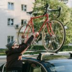 Auto i rower w wynajmie – Arval wprowadza ofertę 6 Wheels
