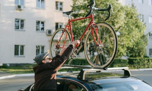 Auto i rower w wynajmie – Arval wprowadza ofertę 6 Wheels